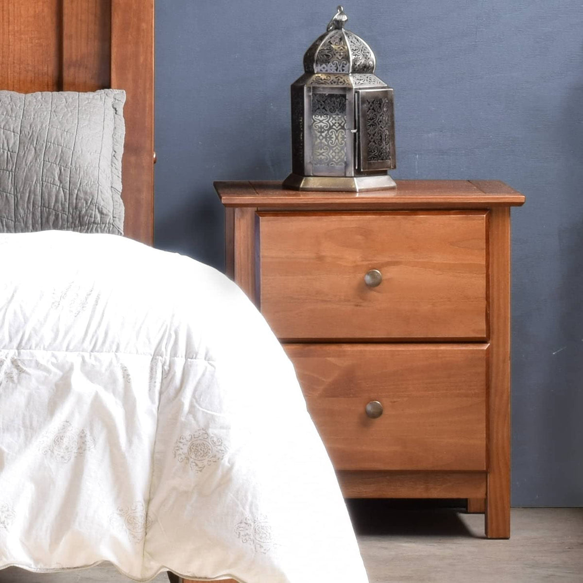 2-Drawer Solid Wood Nightstand O712